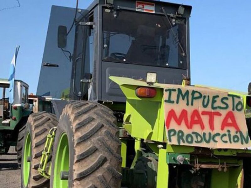 Productores Rurales Anuncian Tractorazo Para El Sábado En Plaza De Mayo